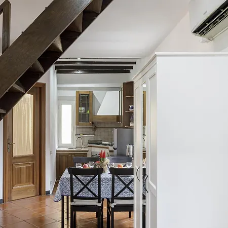Apartment La Casetta Di Tata Genoa
